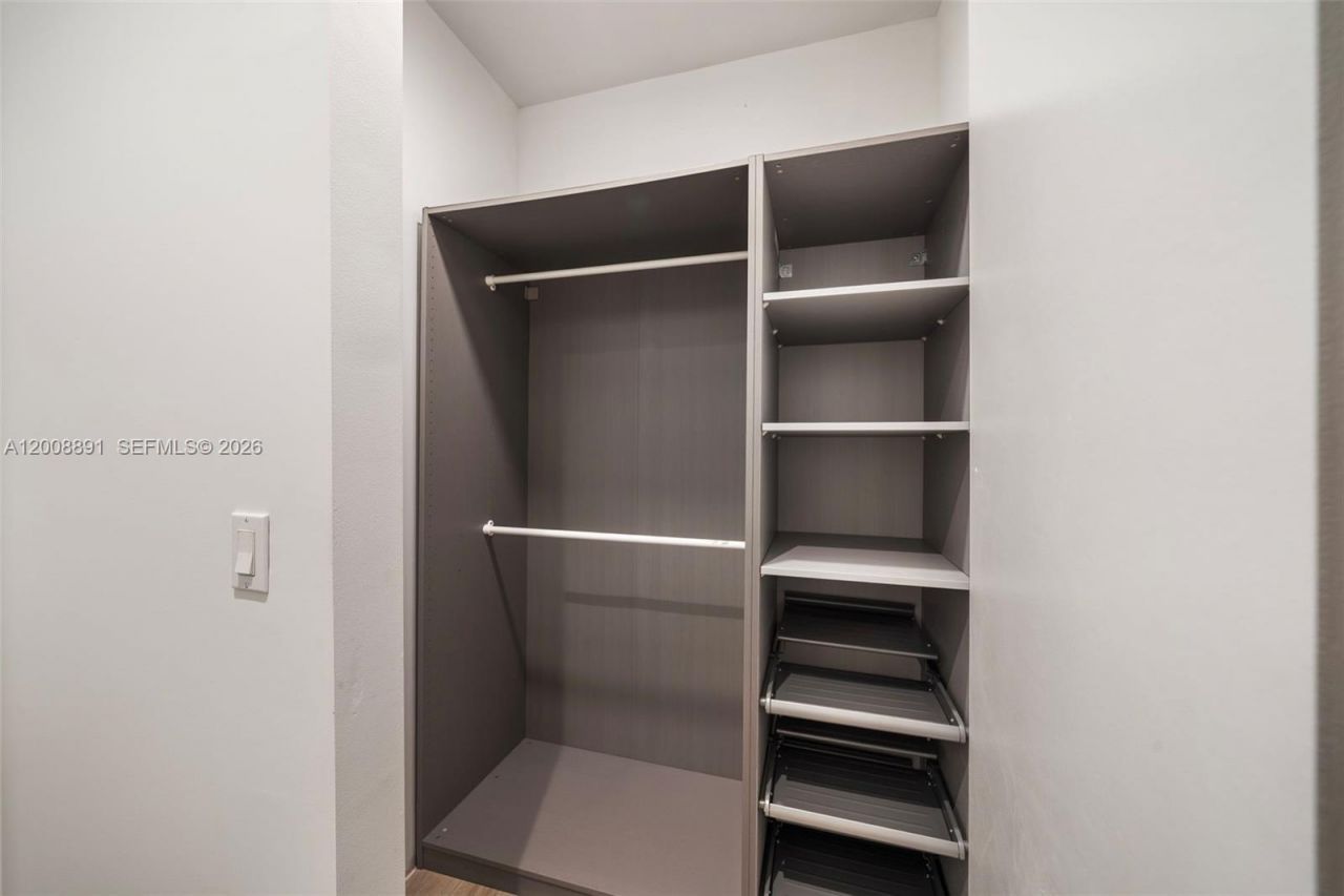 545 SW 11th St , Unit 308, Miami, FL 33129 Photo