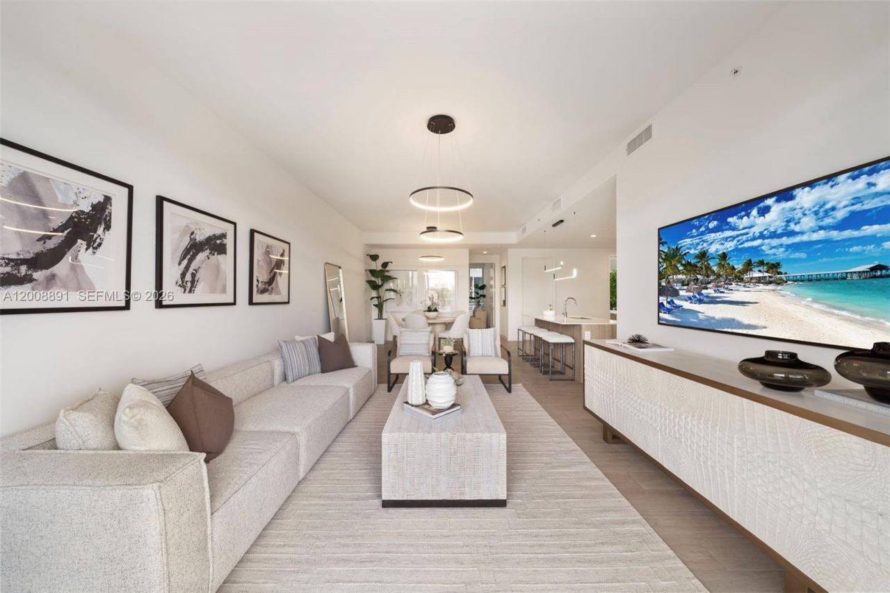 545 SW 11th St , Unit 308, Miami, FL 33129 Photo