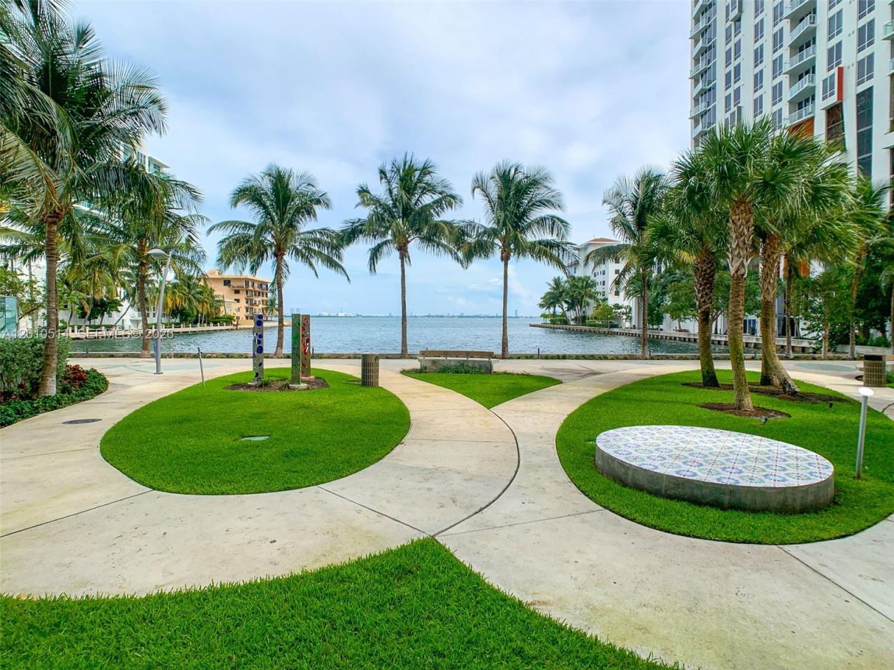 460 NE 28th St , Unit 2405, Miami, FL 33137 Photo