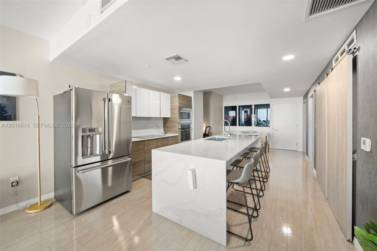 460 NE 28th St , Unit 2405, Miami, FL 33137 Photo