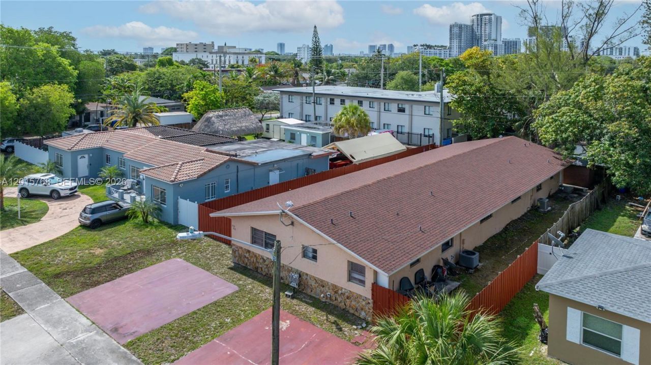 1916 - 1918 Grant Street , Hollywood, FL 33020 Photo