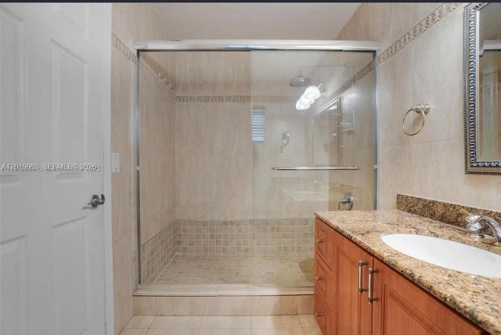 3643 Estepona Ave , Unit B28-A, Doral, FL 33178 Photo