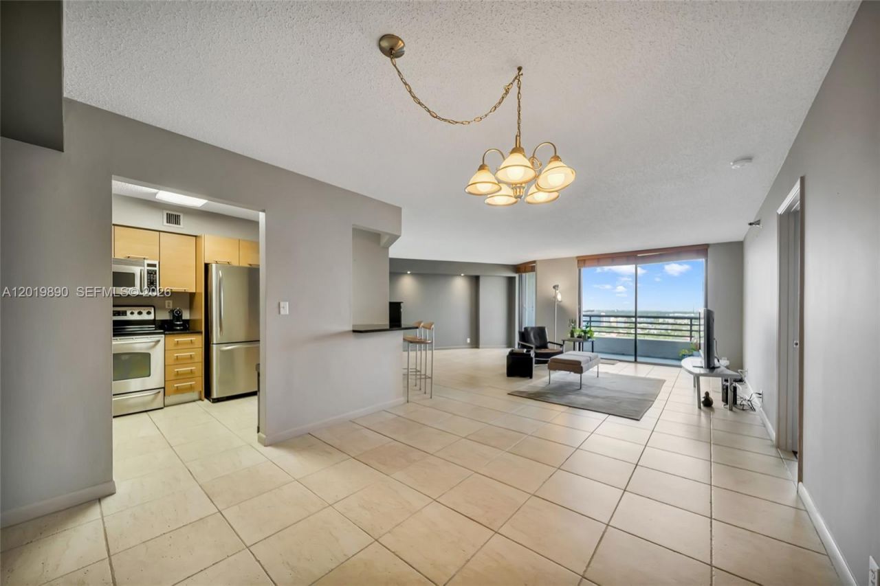 3300 NE 191st St, Unit LP04, Aventura, FL 33180 Photo