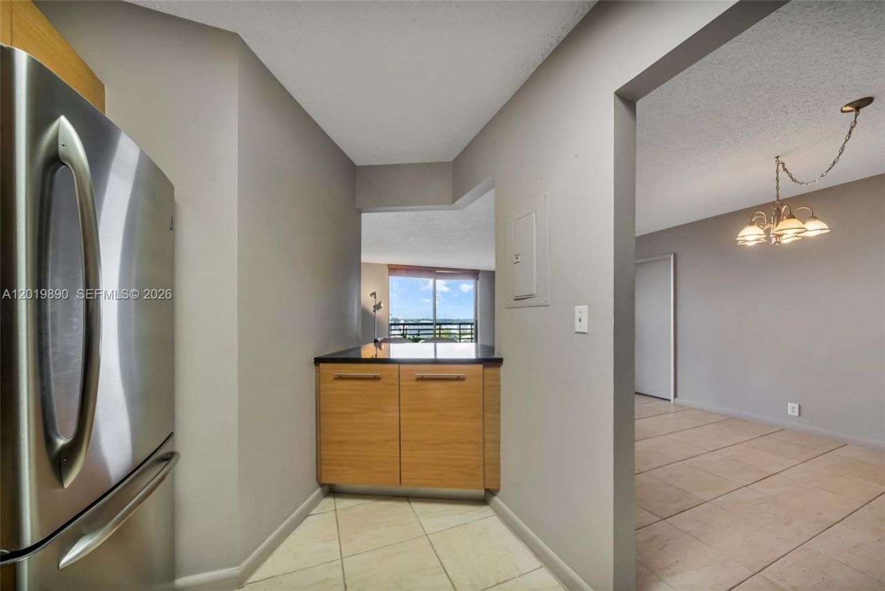 3300 NE 191st St, Unit LP04, Aventura, FL 33180 Photo