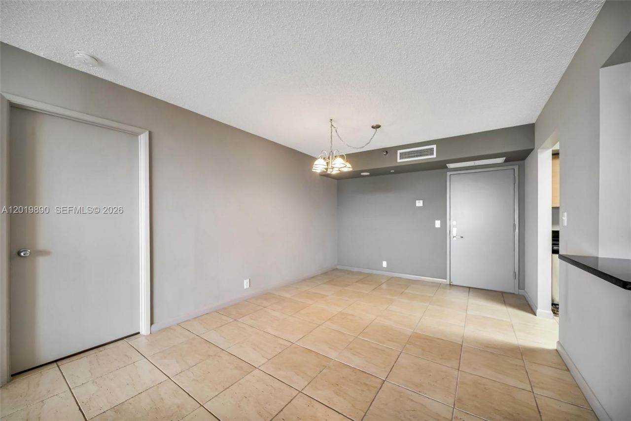 3300 NE 191st St, Unit LP04, Aventura, FL 33180 Photo