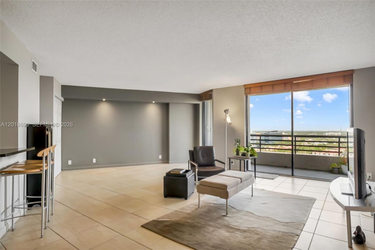 3300 NE 191st St, Unit LP04, Aventura, FL 33180 Photo