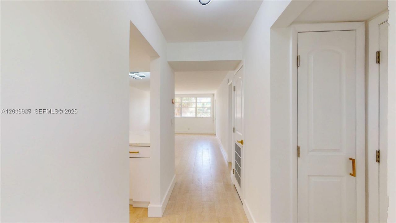 1333 E Hallandale Beach Blvd , Unit 326, Hallandale Beach, FL 33009 Photo