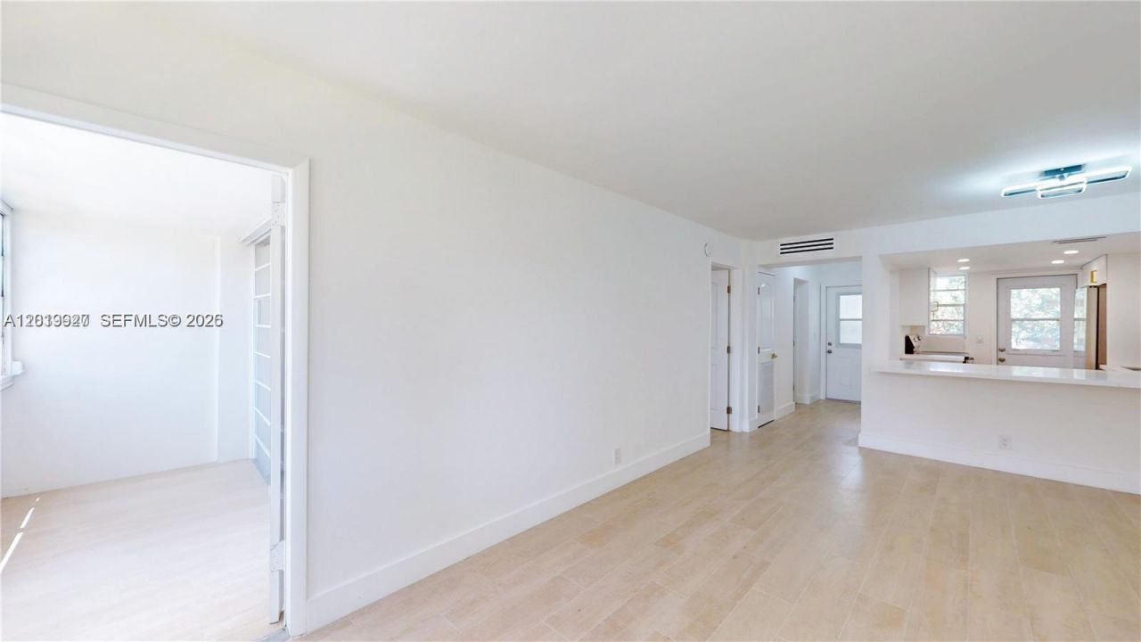 1333 E Hallandale Beach Blvd , Unit 326, Hallandale Beach, FL 33009 Photo