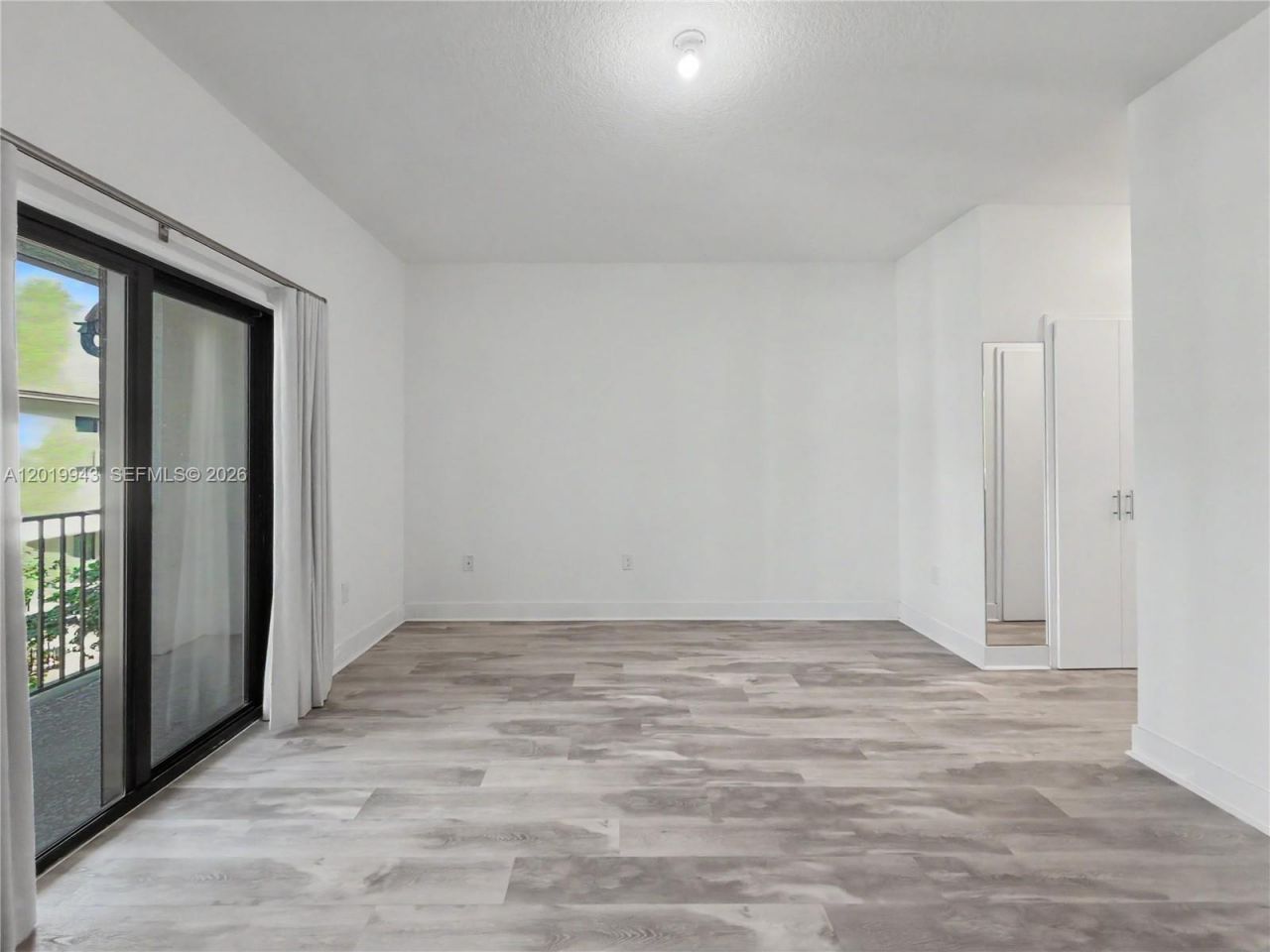 4527 NW 83rd Path, Doral, FL 33166 Photo