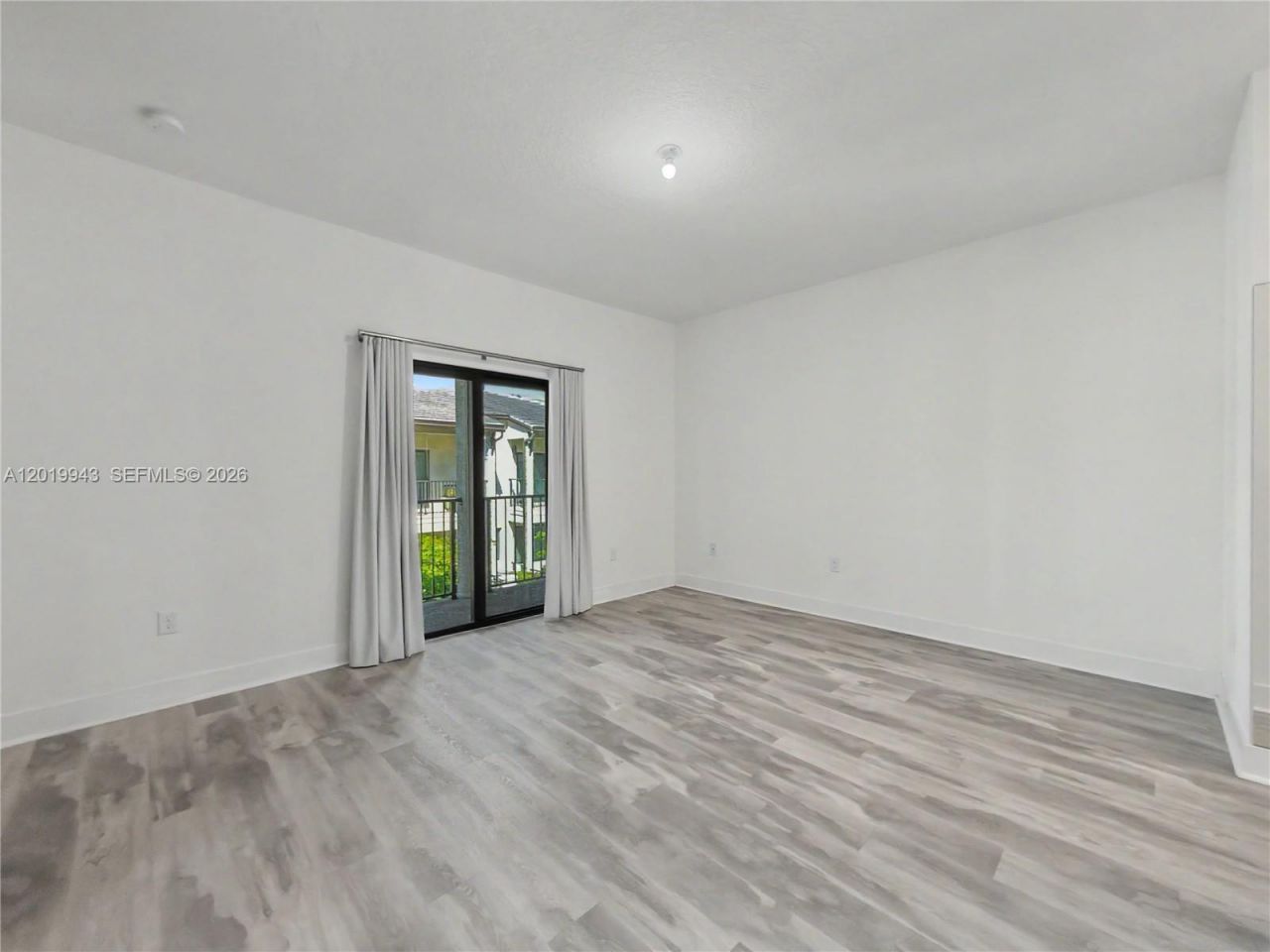 4527 NW 83rd Path, Doral, FL 33166 Photo