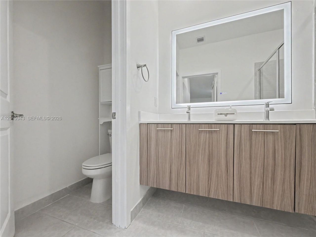 4527 NW 83rd Path, Doral, FL 33166 Photo