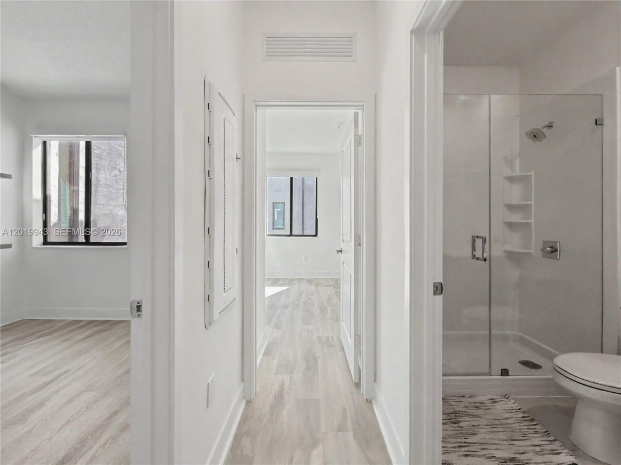 4527 NW 83rd Path, Doral, FL 33166 Photo