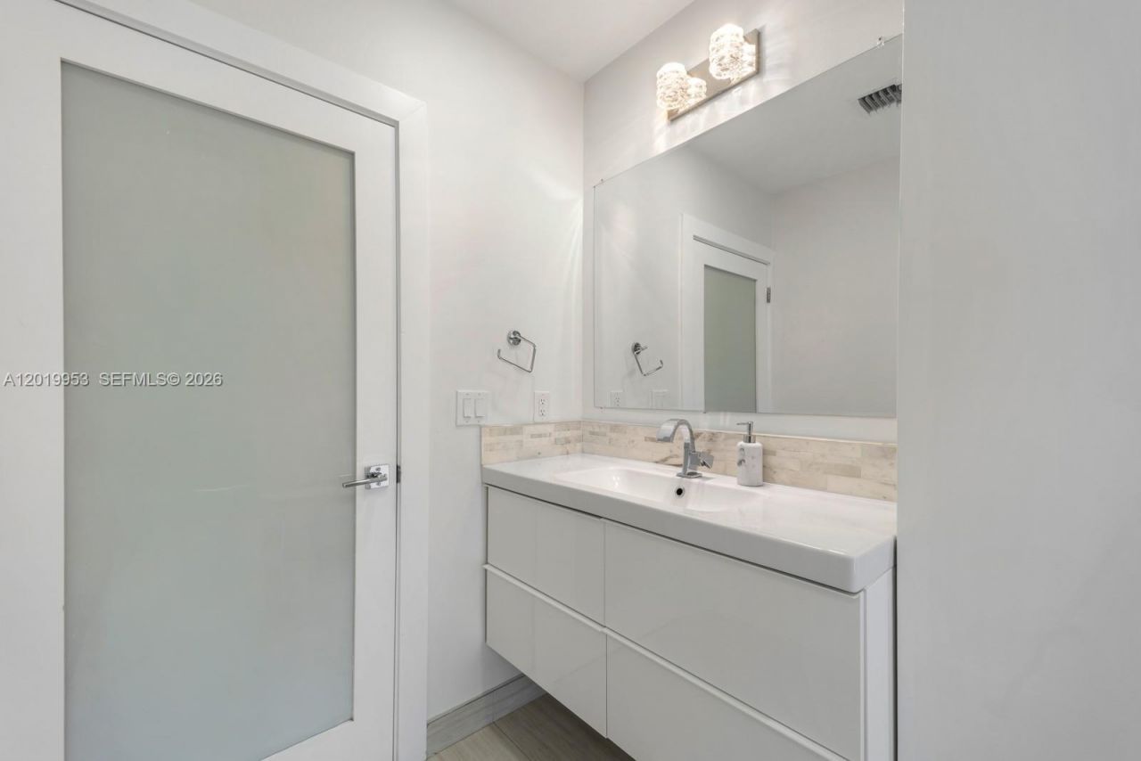 600 NE 4th St , Pompano Beach, FL 33060 Photo