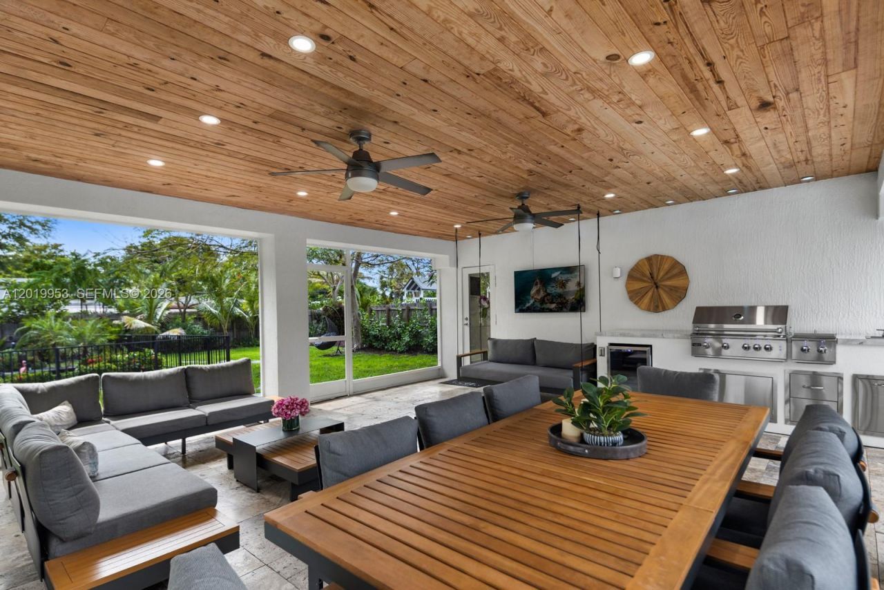 600 NE 4th St , Pompano Beach, FL 33060 Photo