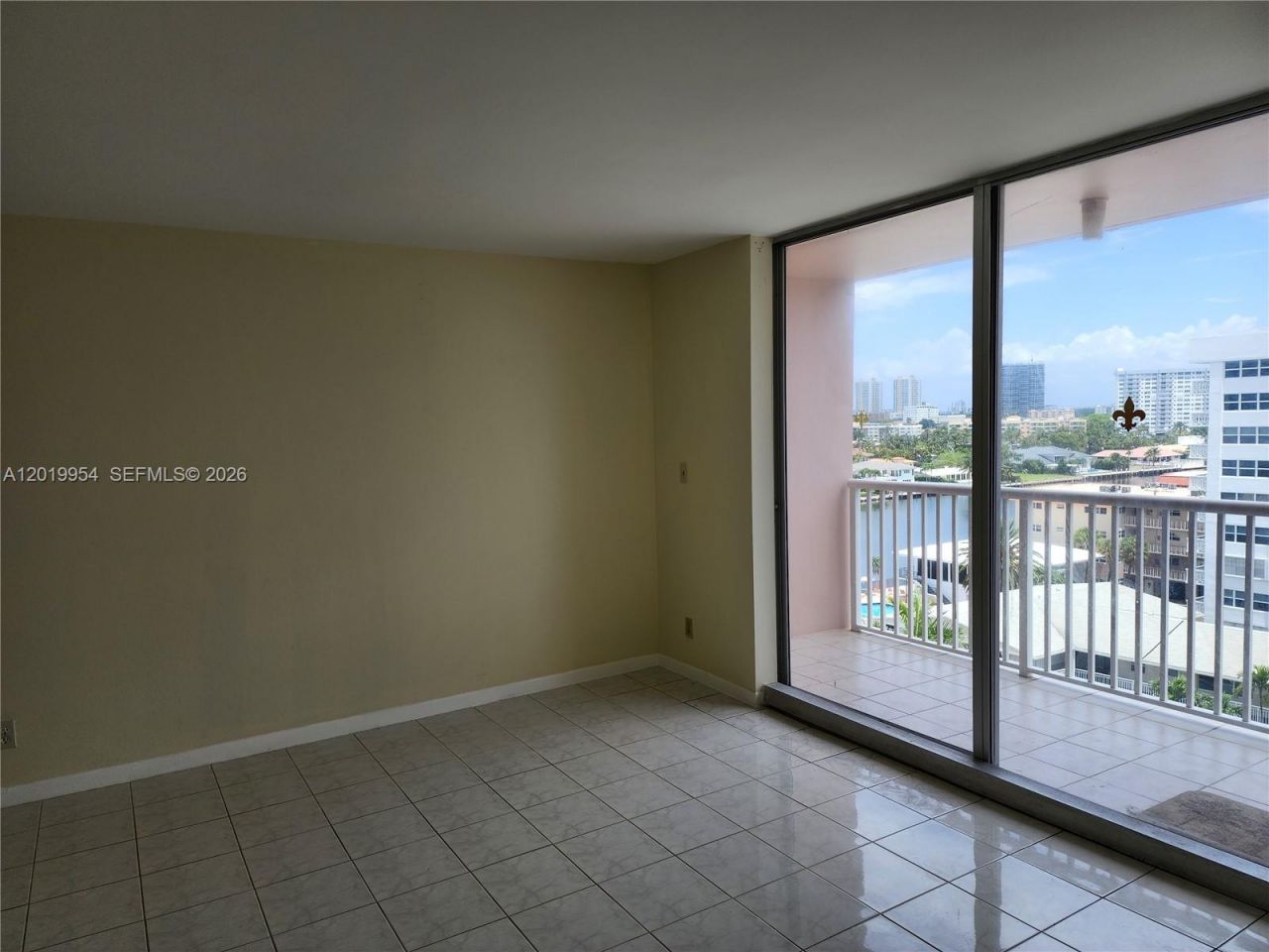 3161 S Ocean Dr , Unit 903, Hallandale Beach, FL 33009 Photo