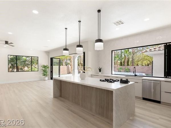 10626 San Vercelli Court, Las Vegas, NV 89141