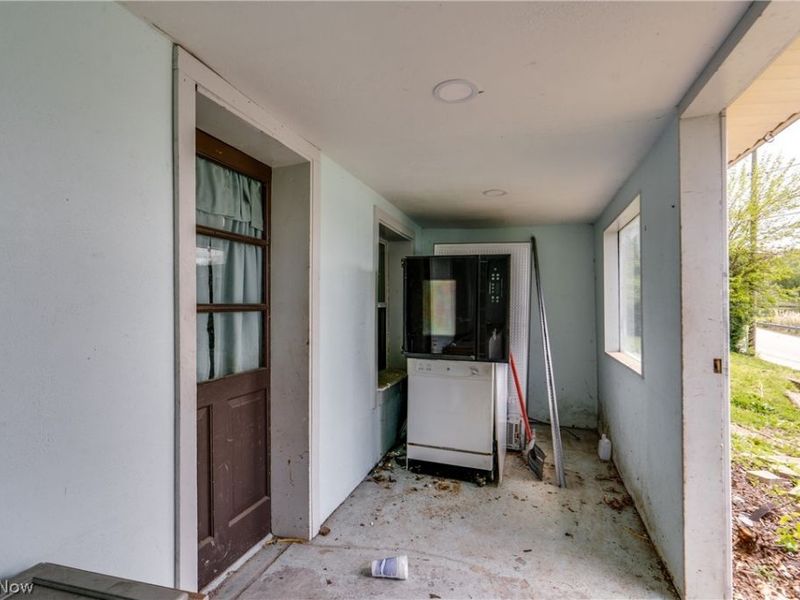 181 Portage Lakes Drive, Akron, OH 44319 Photo 11