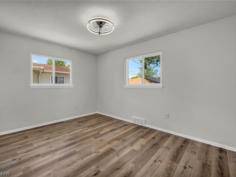 15424 Holland Road, Brook Park, OH 44142 Photo 13