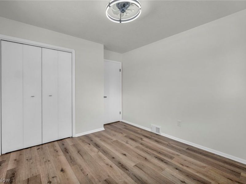 15424 Holland Road, Brook Park, OH 44142 Photo 16