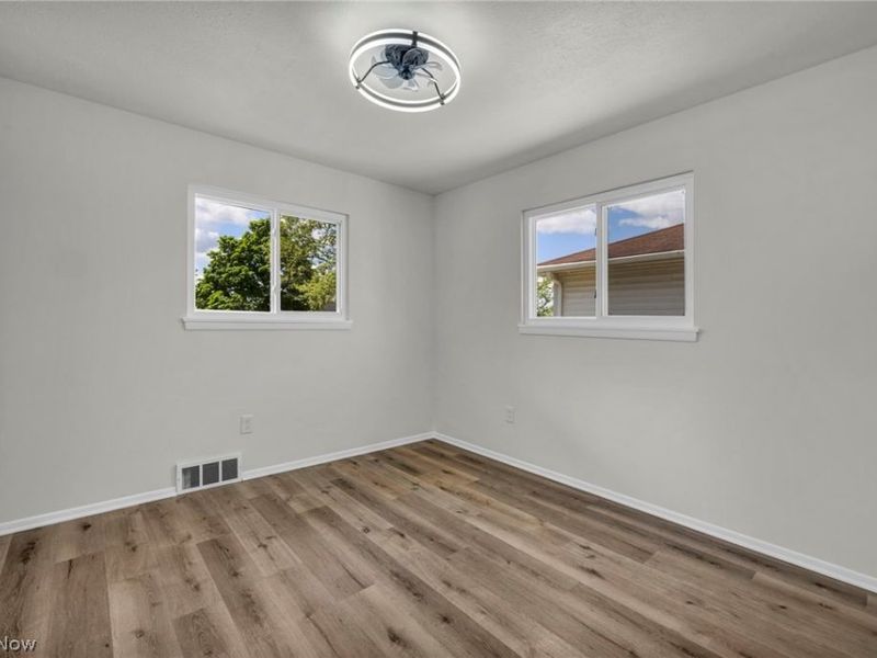 15424 Holland Road, Brook Park, OH 44142 Photo 19