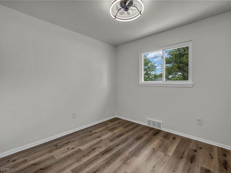15424 Holland Road, Brook Park, OH 44142 Photo 20