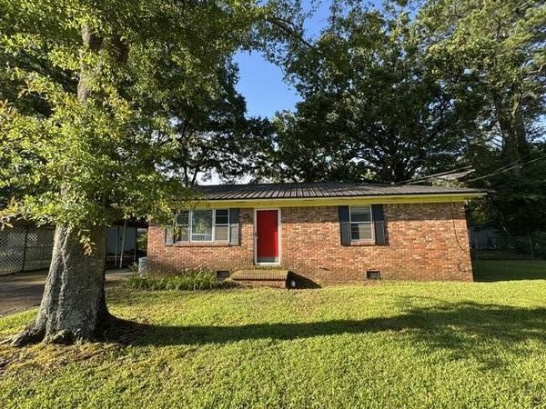 507 McWhirter St., Amory, MS 38821