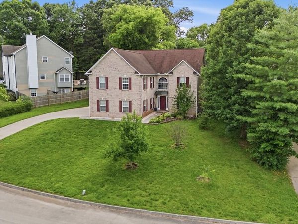 1613 Scenic Valley Lane, Knoxville, TN 37922