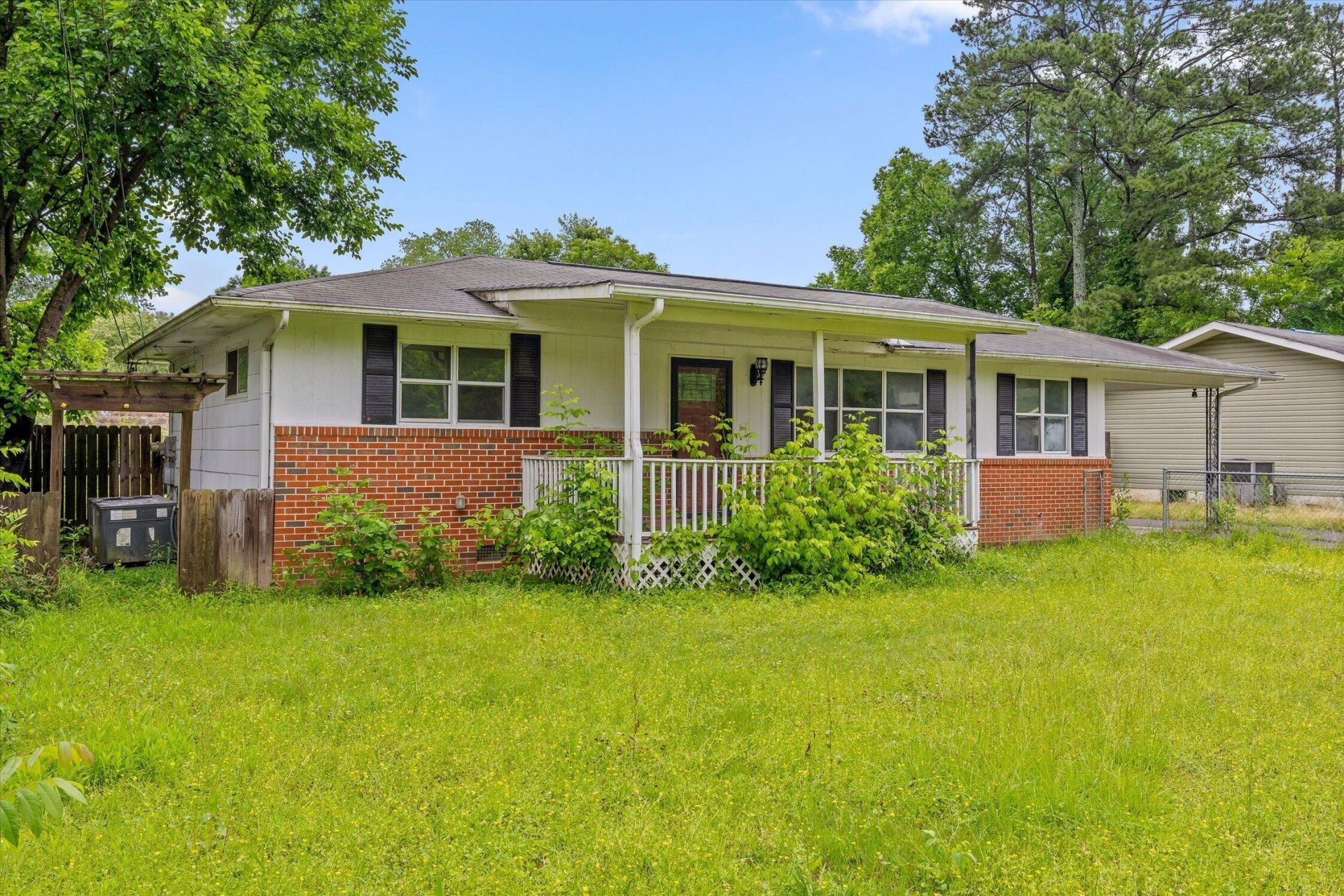 1308 W Sherry Drive, Rossville, GA 30741 Main Photo