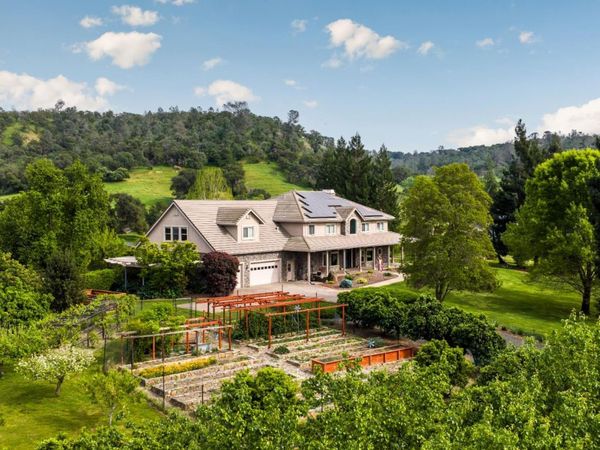 265 Grapevine Ravine Ln, Newcastle, CA 95658