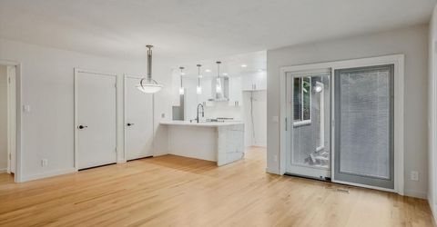 813 Columbia Dr, Sacramento, CA 95864 Photo