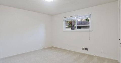 813 Columbia Dr, Sacramento, CA 95864 Photo