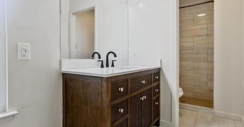 813 Columbia Dr, Sacramento, CA 95864 Photo