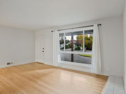 813 Columbia Dr, Sacramento, CA 95864 Photo
