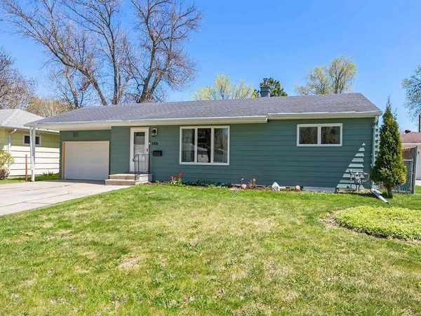 1416 15th Street S, Moorhead, MN 56560