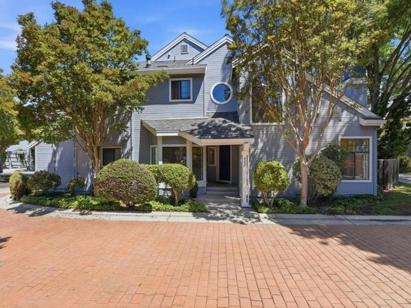 452 Mountain Laurel Court, Mountain View, CA 94043