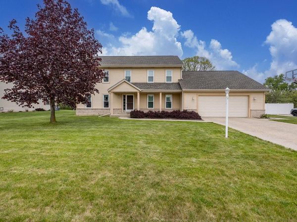 1440 Mario LANE, Oak Creek, WI 53154