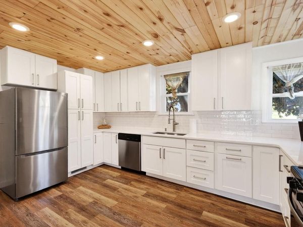101 Broadway Street, Stoughton, WI 53589