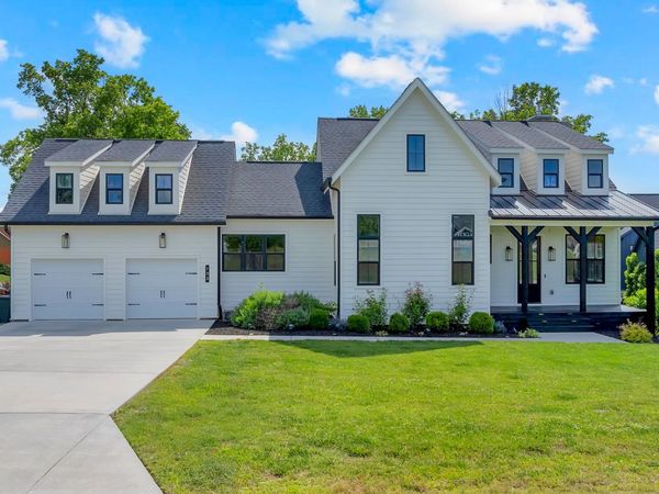135 Fanning Bend Dr , Winchester, TN 37398