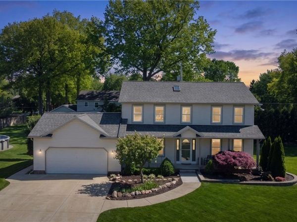 7392 Churchill Square , Mentor, OH 44060