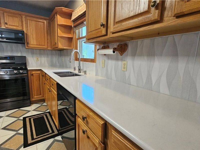 7392 Churchill Square, Mentor, OH 44060 Photo 14