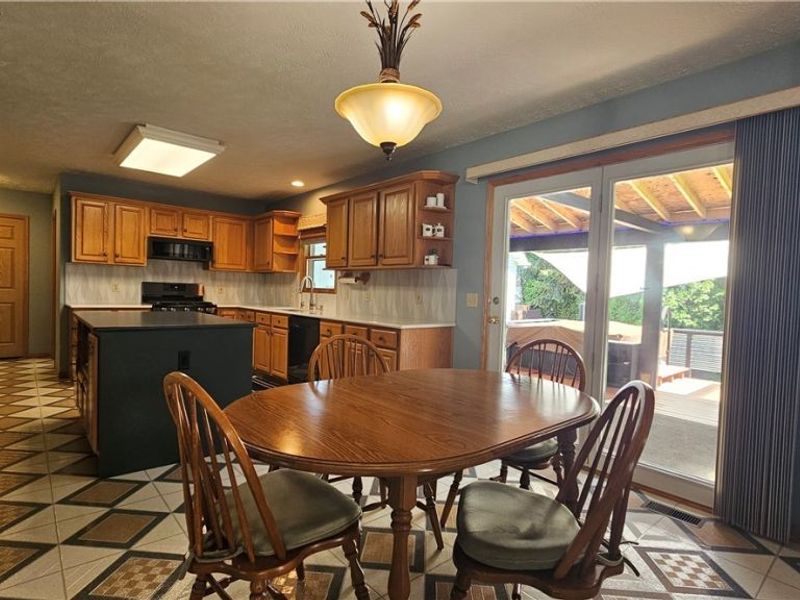 7392 Churchill Square, Mentor, OH 44060 Photo 15
