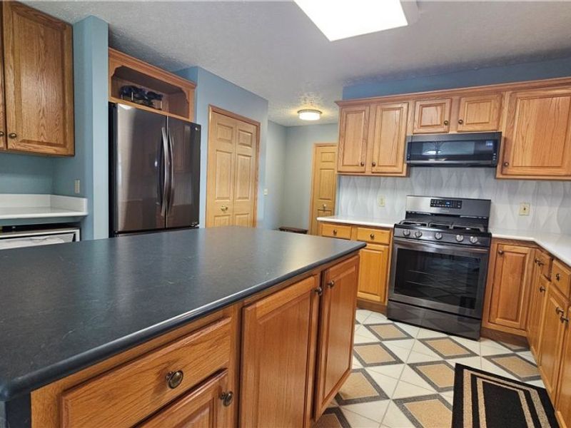 7392 Churchill Square, Mentor, OH 44060 Photo 16