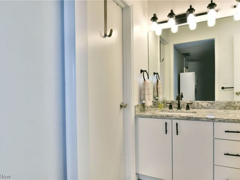 991 Powers Avenue, Unit 4, Youngstown, OH 44505 Photo 39