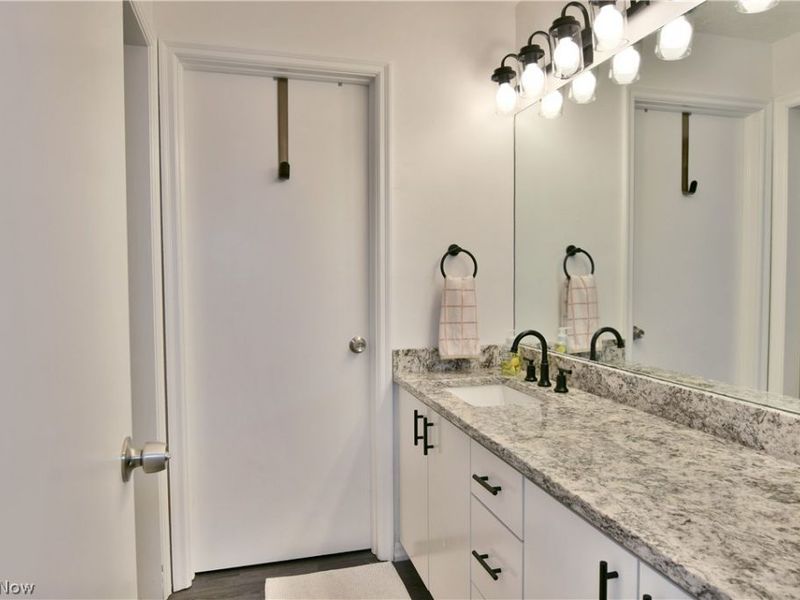 991 Powers Avenue, Unit 4, Youngstown, OH 44505 Photo 43