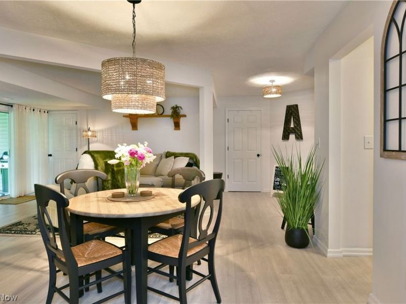 991 Powers Avenue, Unit 4, Youngstown, OH 44505 Photo 9