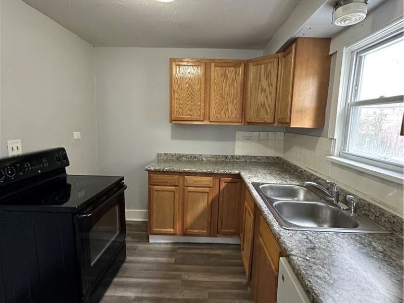 3183 W 116th Street, Cleveland, OH 44111 Photo 10