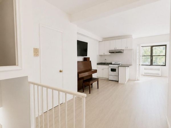 9940 63 Road , Unit 1R, Rego Park, NY 11374