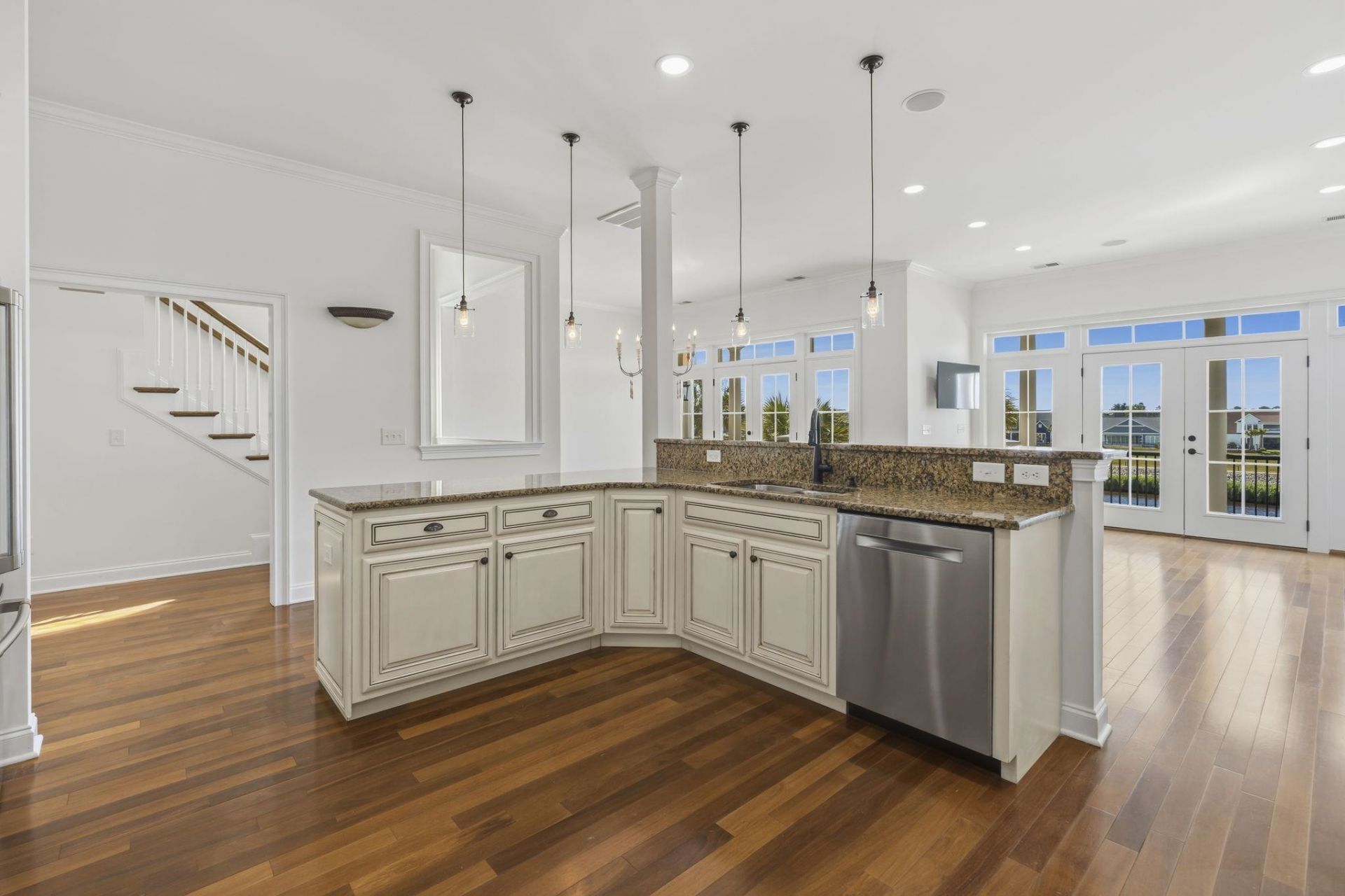 425 Saint Julian Ln. Photo 12