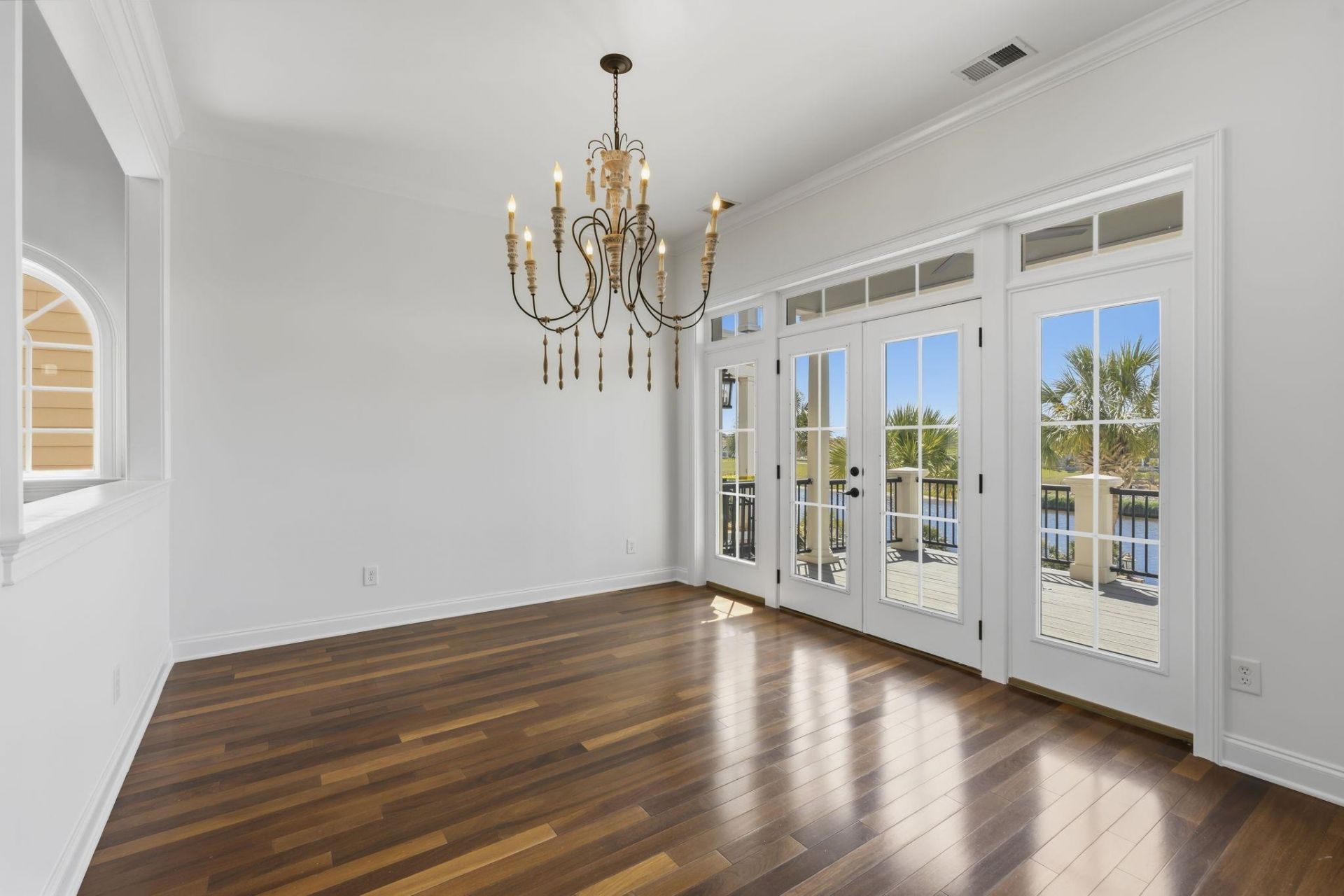 425 Saint Julian Ln. Photo 13