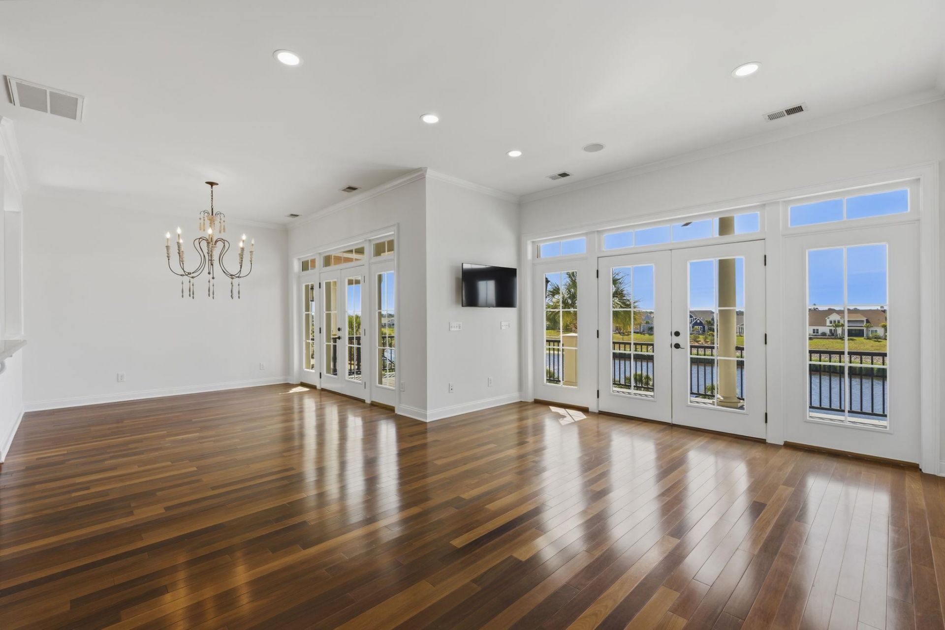 425 Saint Julian Ln. Photo 15